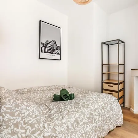 Appartement Cosy Proche Gares #2